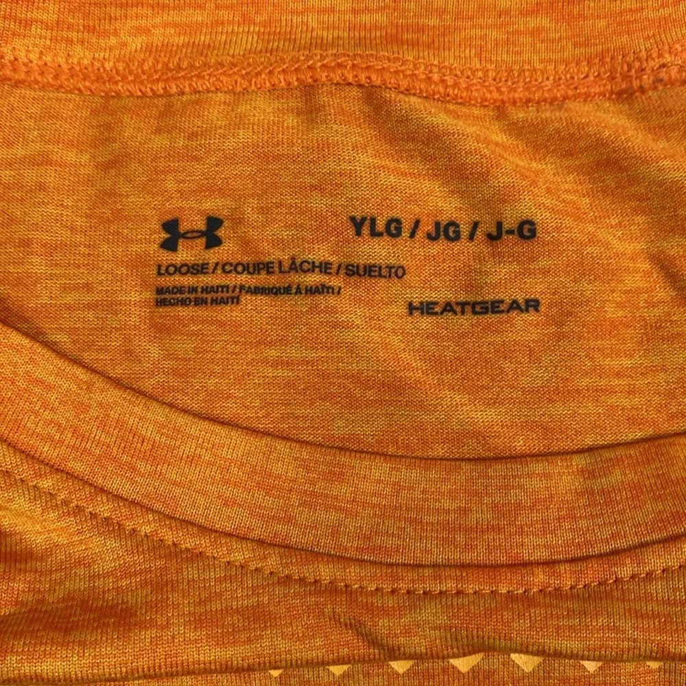 Under Armour Heat Gear Orange Loose Short Sleeve Shirt, Size Youth L